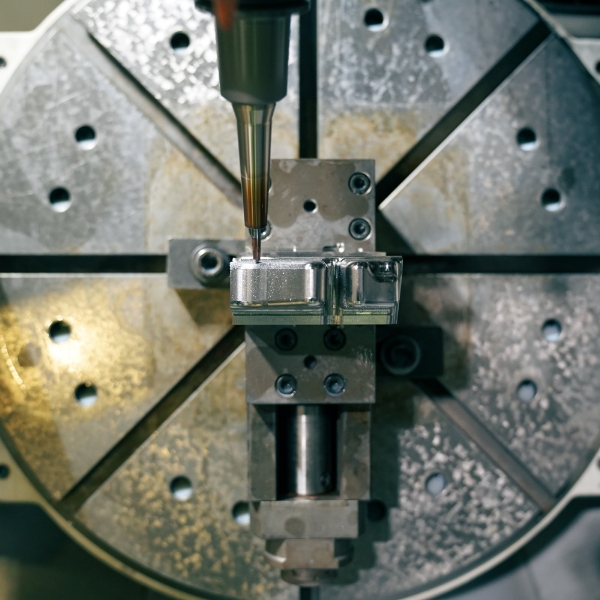 割り出し5軸加工